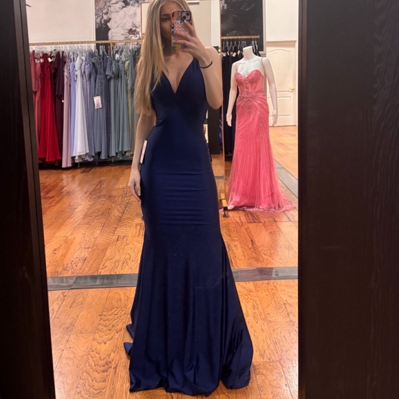 Navy blue prom dress - Picture 3 of 3